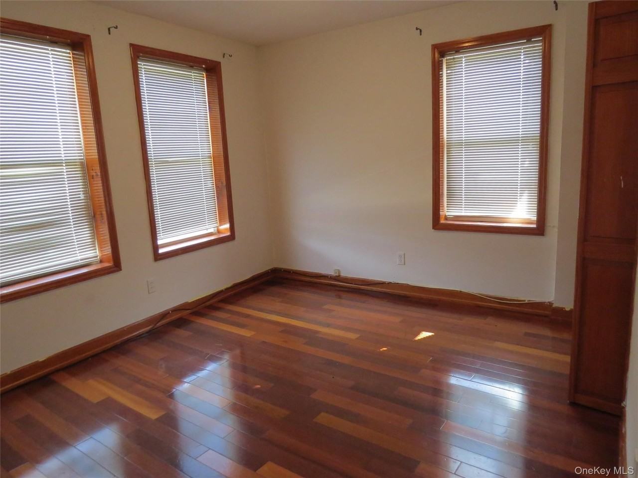 2 E Main St #5 - Photo 5 of 8