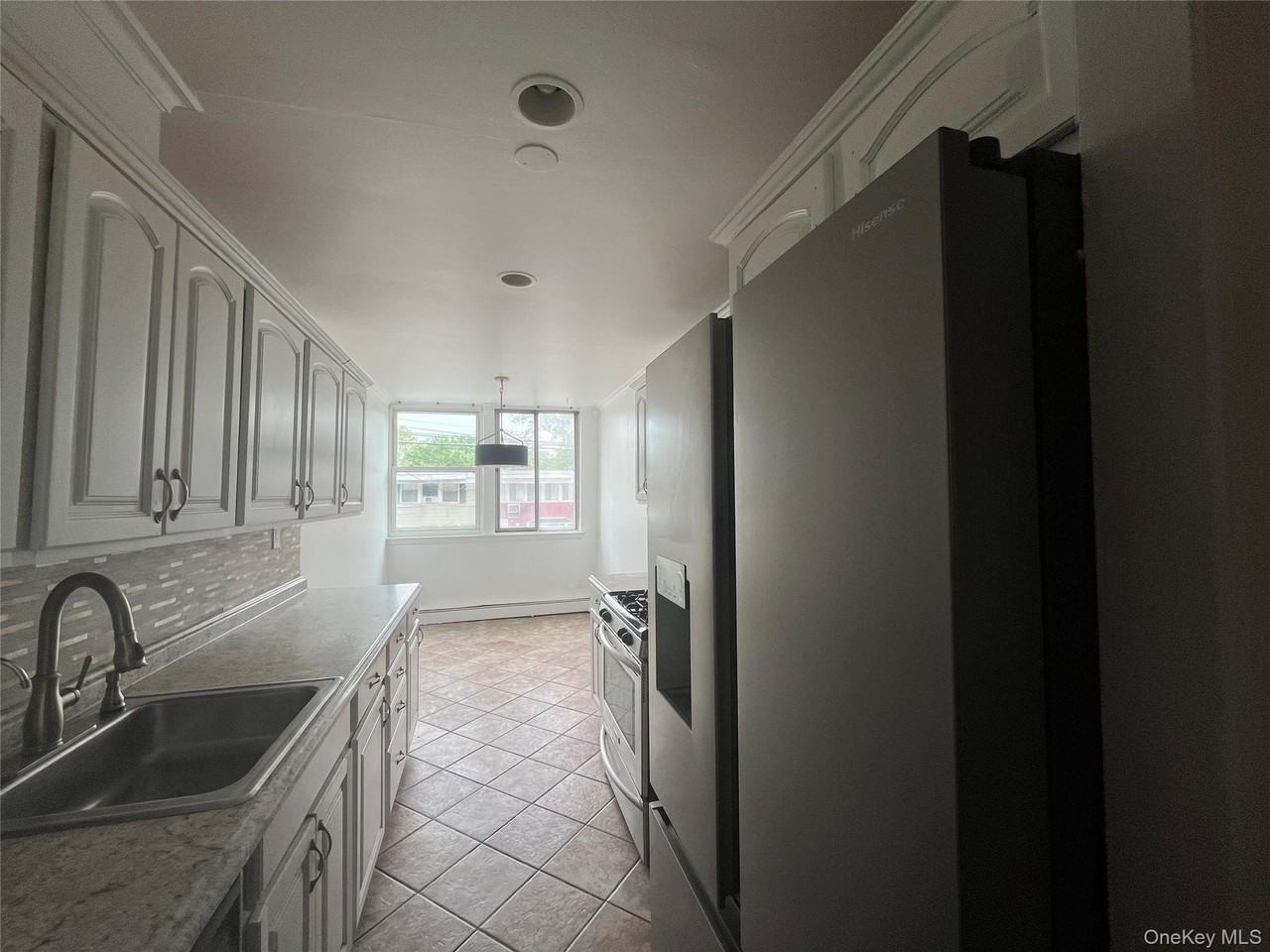 156 Coolidge St - Photo 3 of 15