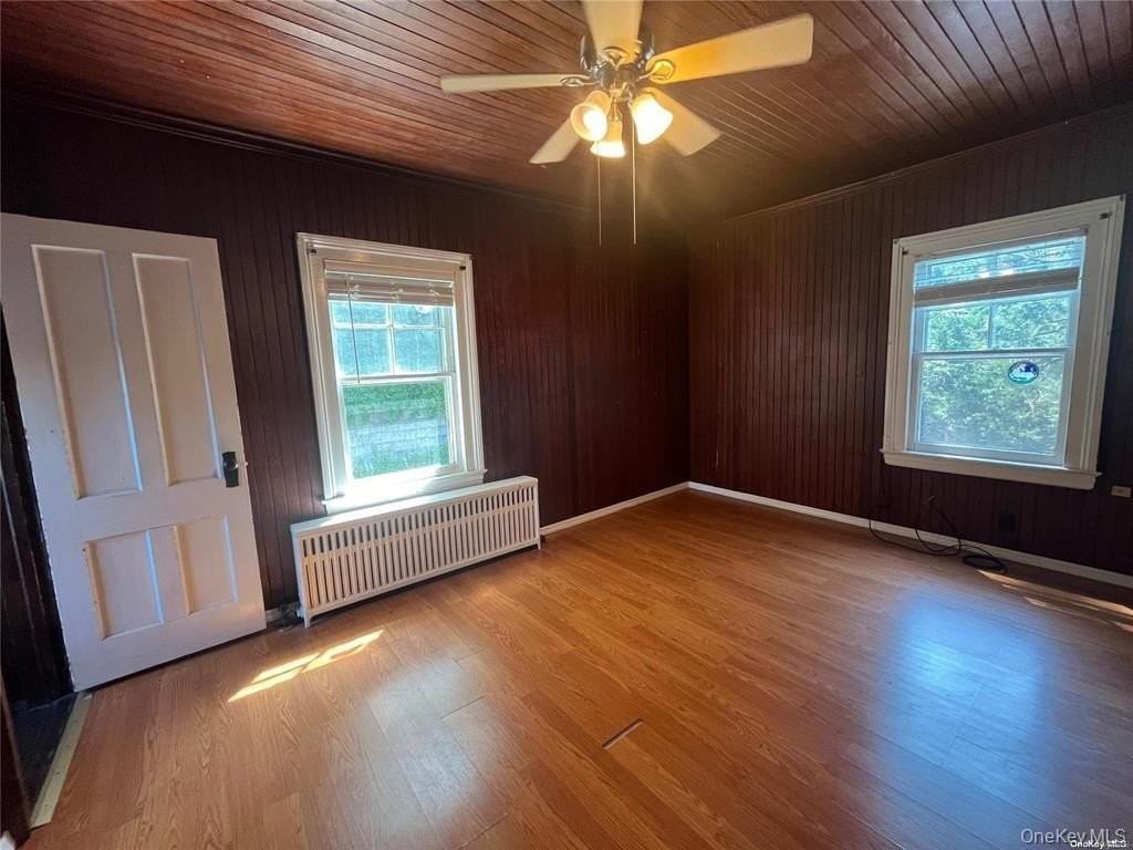 146 Bayview Ave - Photo 7 of 16