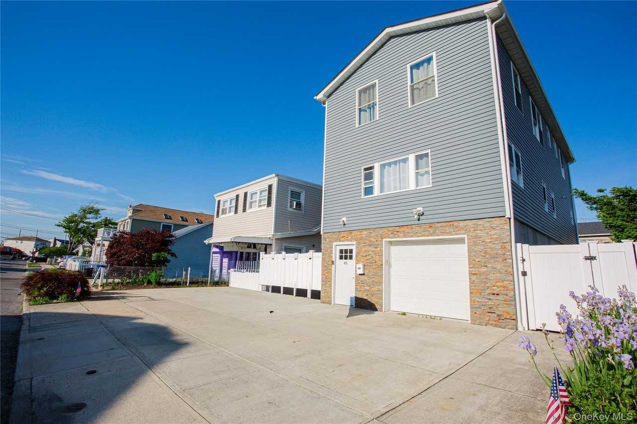 45 Kildare Rd - Photo 2 of 27