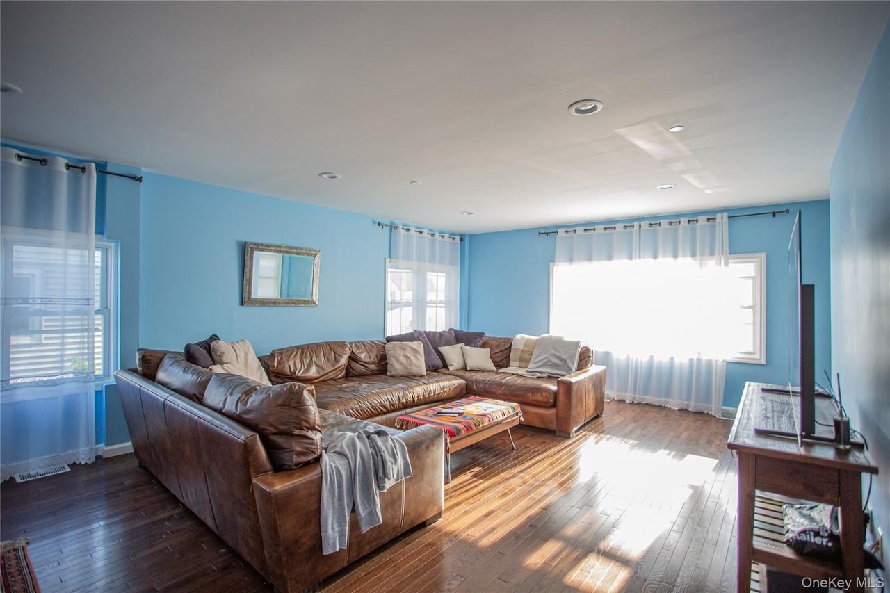 45 Kildare Rd - Photo 4 of 27