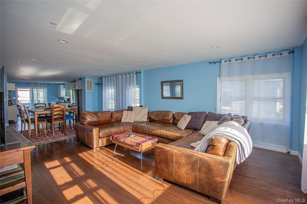 45 Kildare Rd - Photo 5 of 27