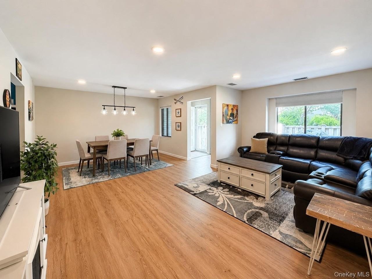 201 Birchwood Rd #201 - Photo 3 of 27