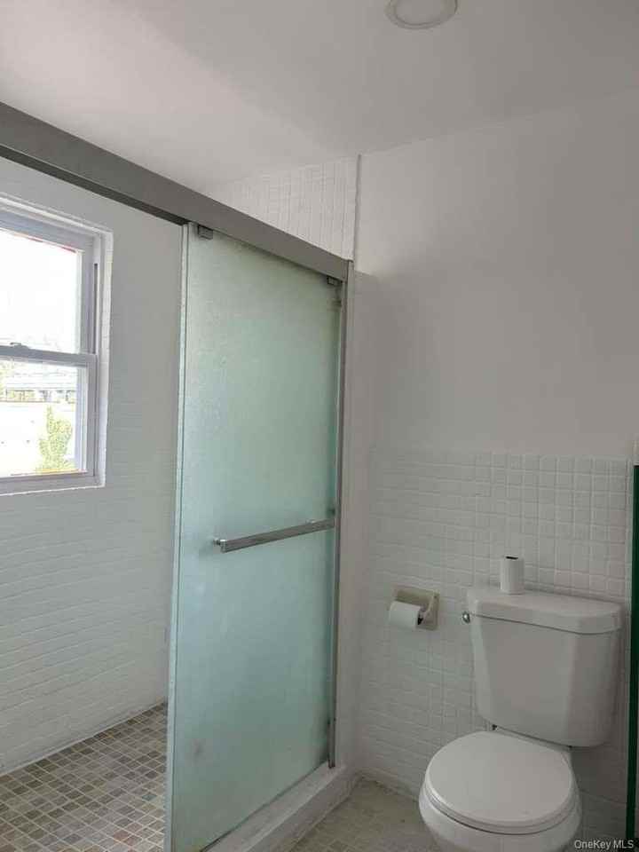 24125 144th Ave #2ndFL - Photo 3 of 6