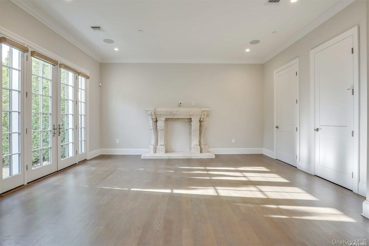402 Grist Mill Cir - Photo 5 of 28