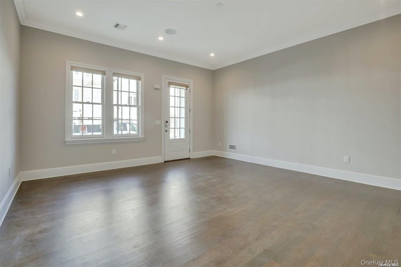 402 Grist Mill Cir - Photo 6 of 28