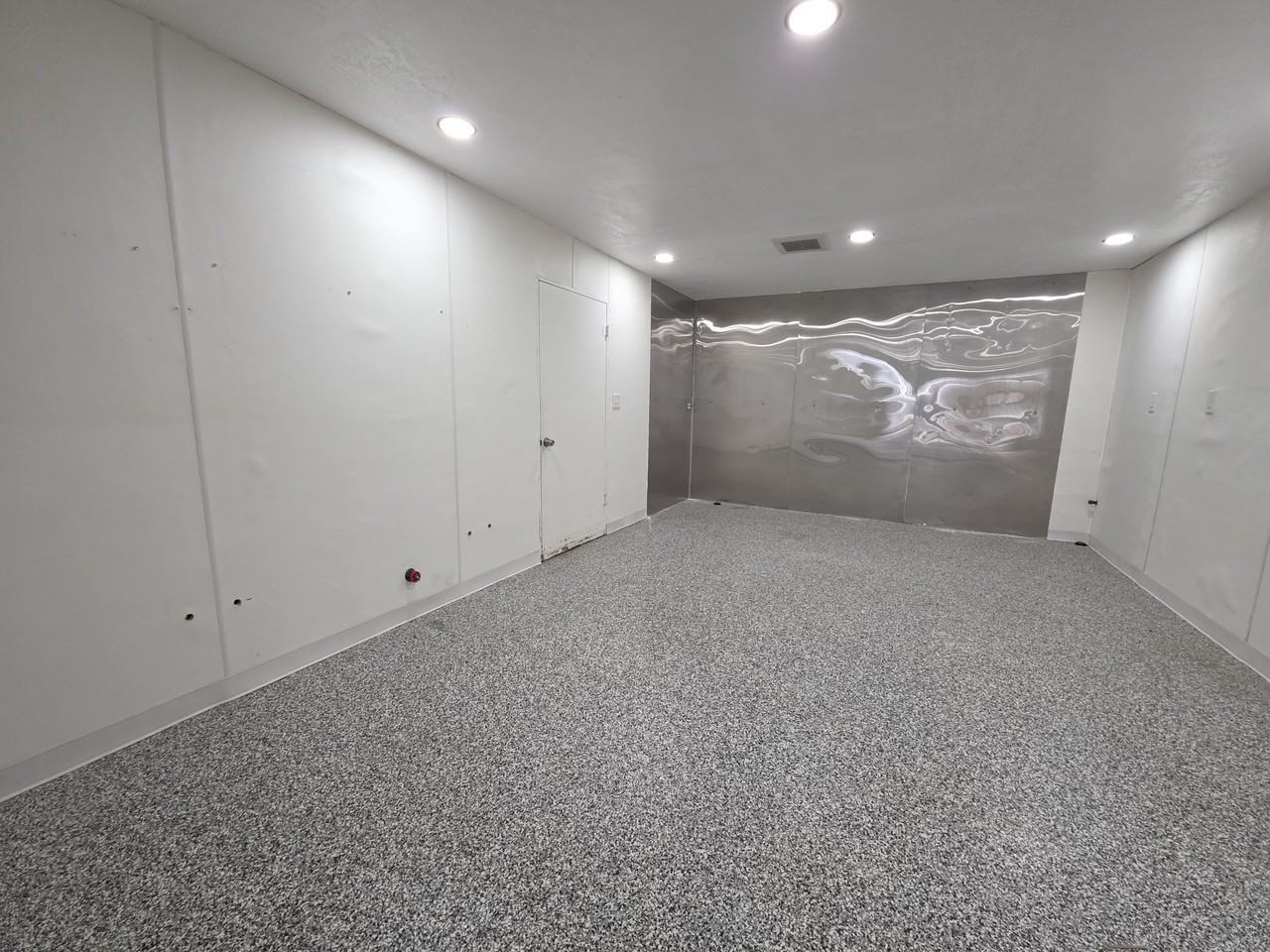 807 Lincoln St #1 - Photo 5 of 8