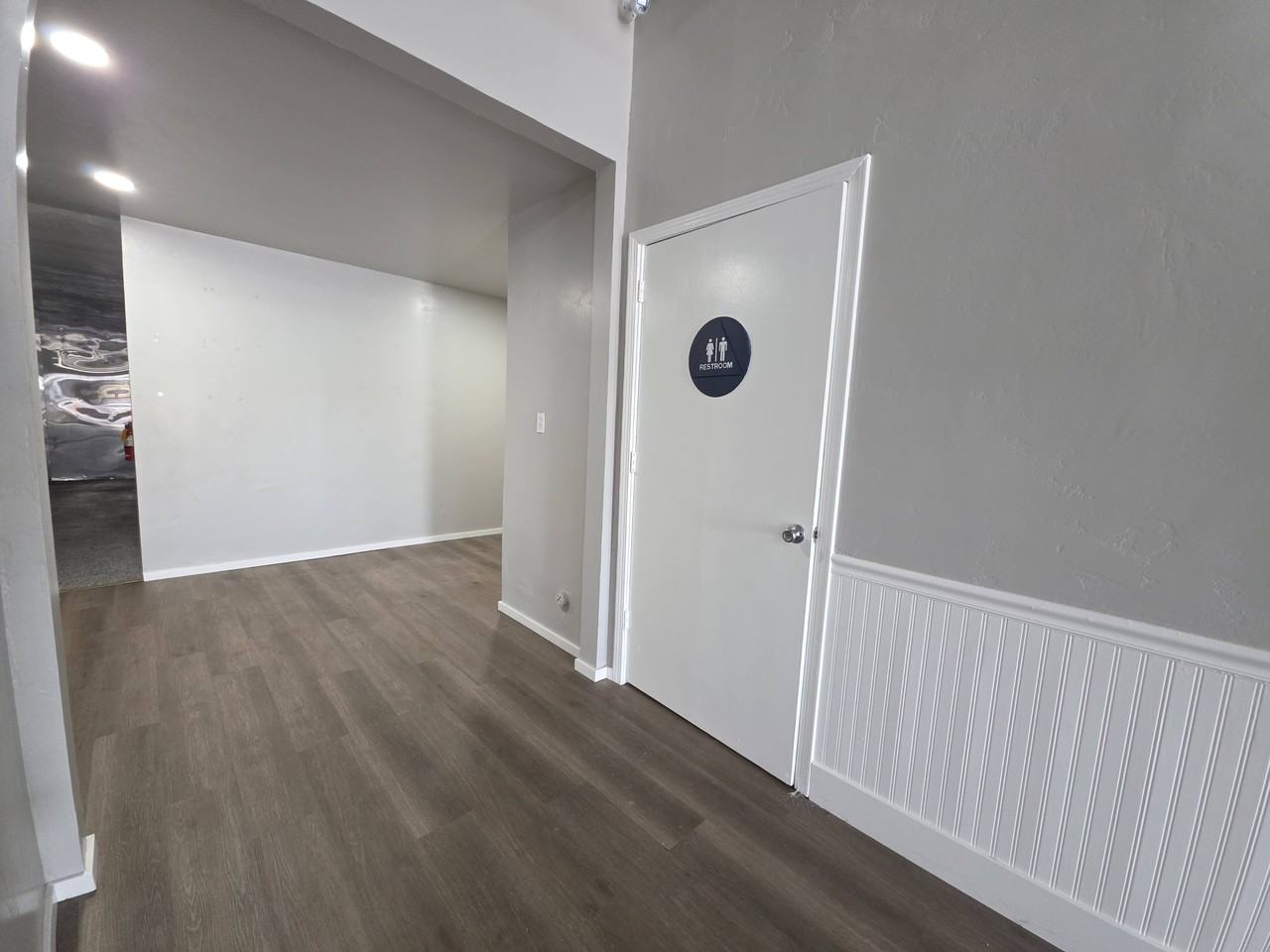 807 Lincoln St #1 - Photo 6 of 8