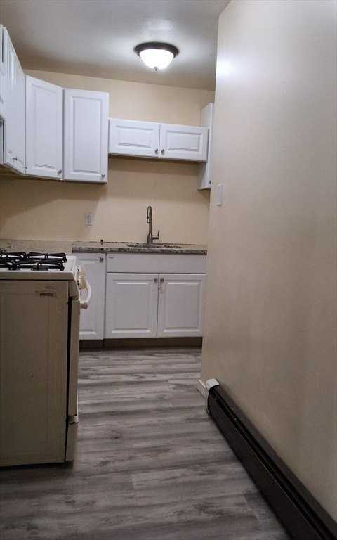 210 Hope St #1S - Photo 4 of 8