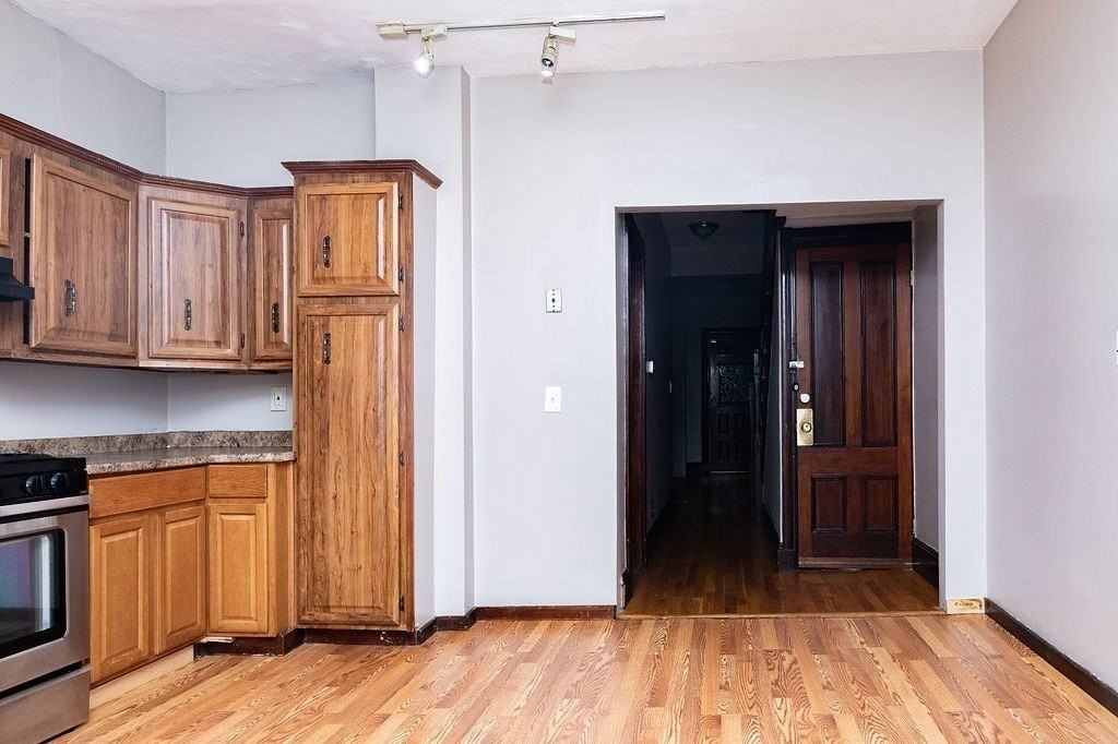12 Payson Ave #1 - Photo 6 of 34
