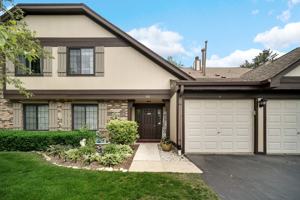 featured image of 521 Cumberland Trl #D