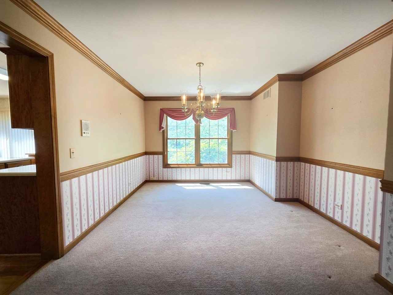 2286 Brookside Ln - Photo 6 of 39