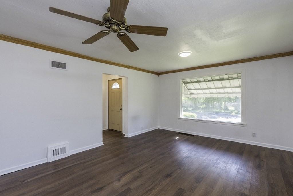 903 S Mcalister Ave - Photo 6 of 25
