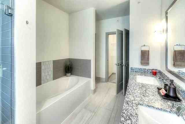 668 E Algonquin Rd #6102 - Photo 7 of 27