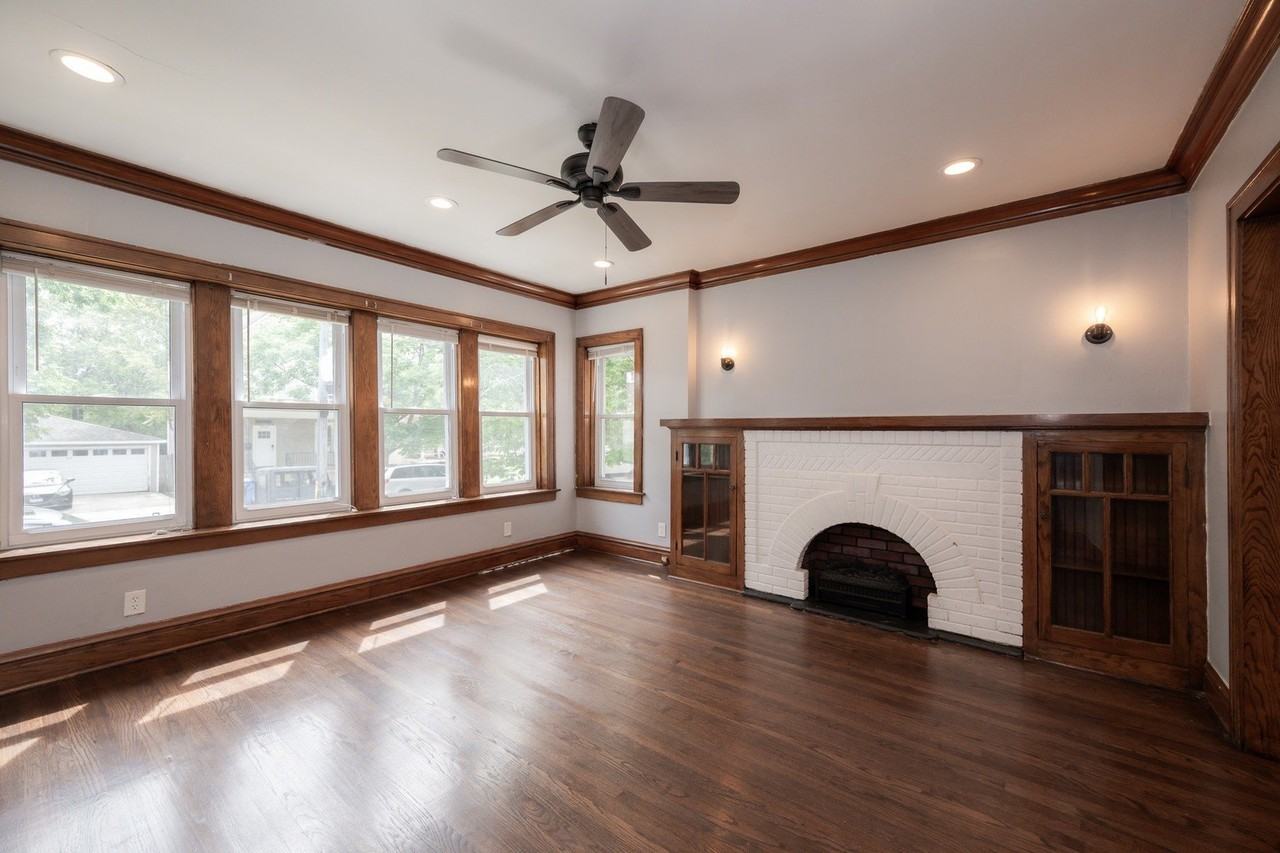 3312 N Kostner Ave #1 - Photo 4 of 25