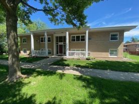 716 E Division St #D - Photo 1 of 1