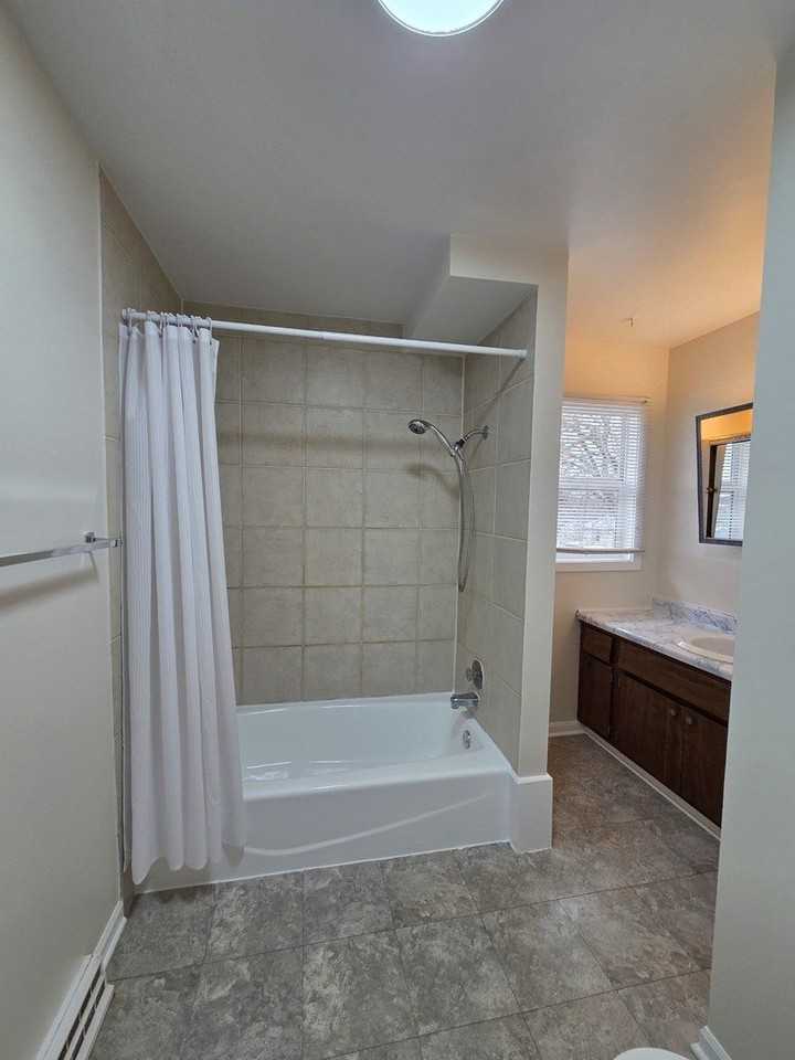 608 N Washington Ave - Photo 7 of 11