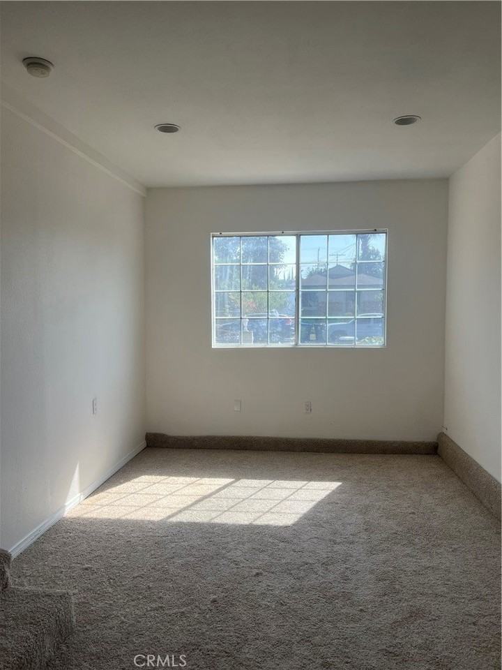 14707 S Denver Ave - Photo 5 of 13