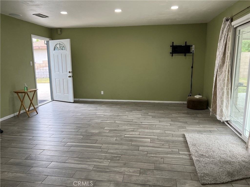 722 Forest Park Dr - Photo 5 of 19