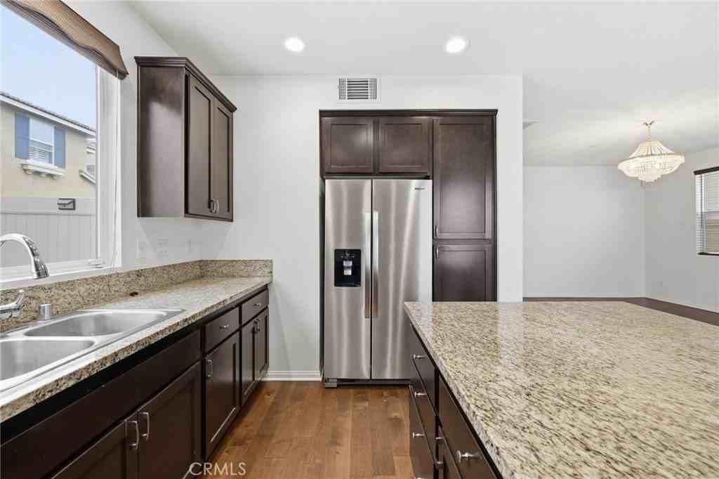 26844 Albion Way - Photo 6 of 29
