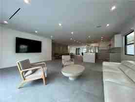 5735 Saloma Ave - Photo 1 of 1