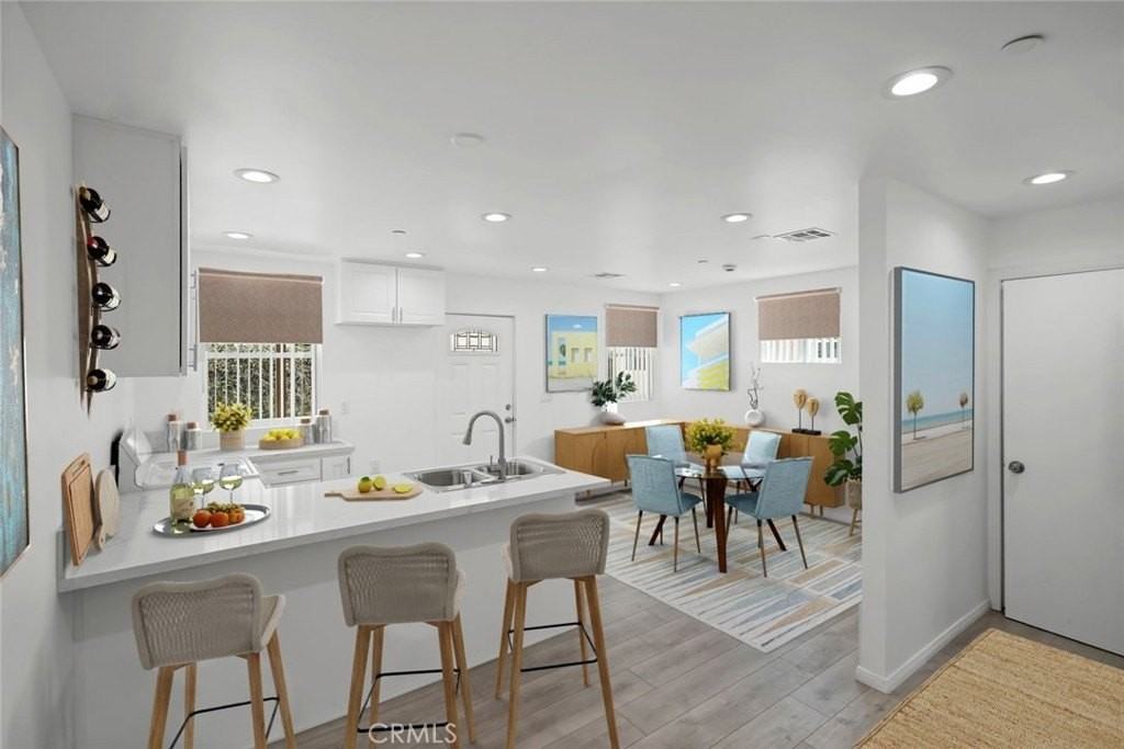 14253 Magnolia Blvd - Photo 2 of 6