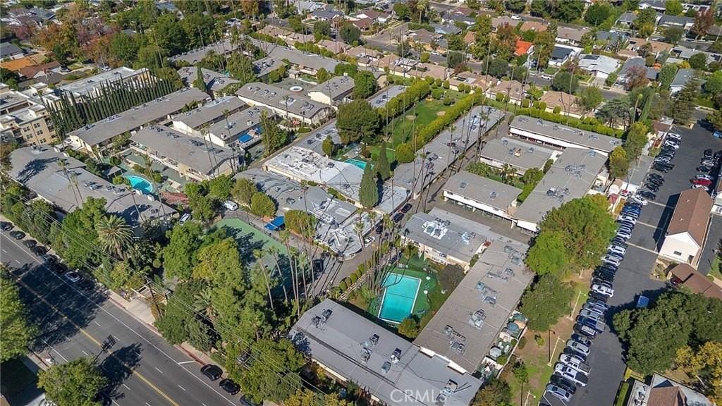 14253 Magnolia Blvd - Photo 6 of 6