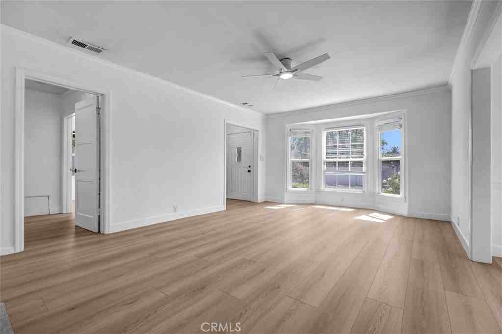 5659 Donna Ave - Photo 7 of 27