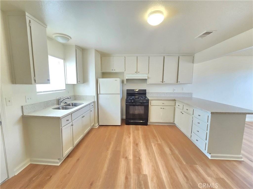 9825 N Loop Blvd #B - Photo 2 of 21