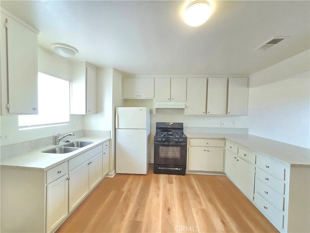 9825 N Loop Blvd #B - Photo 7 of 21