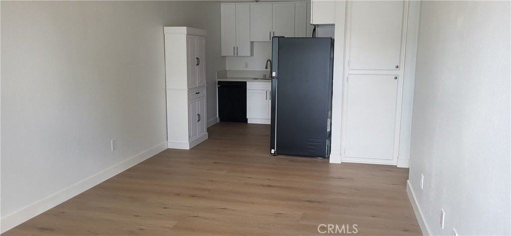 526 Greystone Ln - Photo 4 of 10
