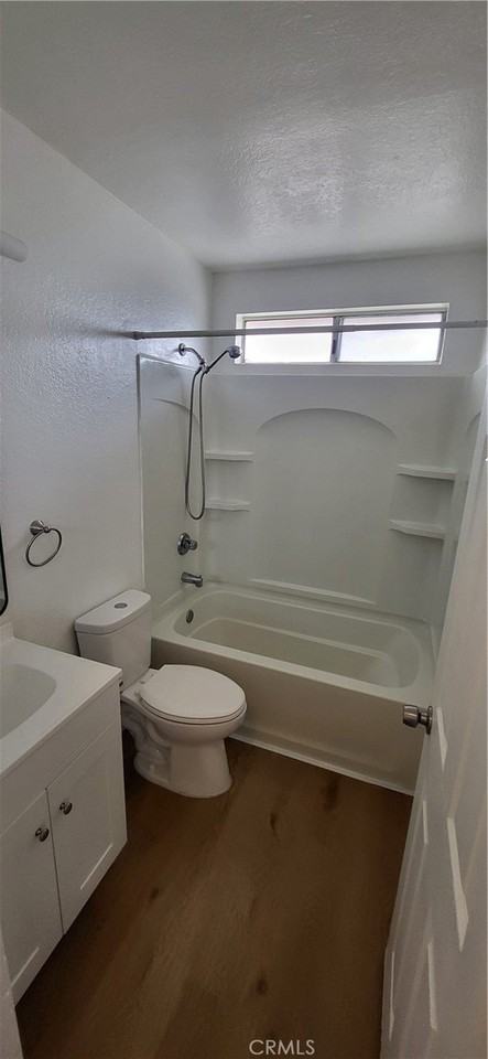526 Greystone Ln - Photo 7 of 10