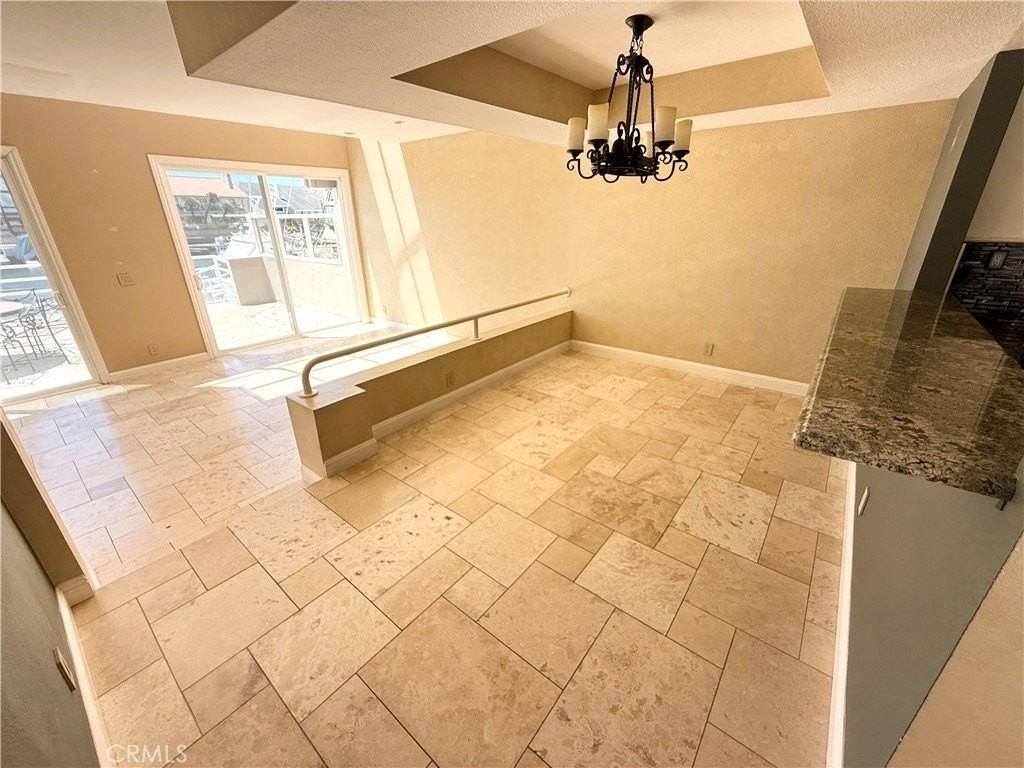 3382 Tempe Dr - Photo 4 of 22