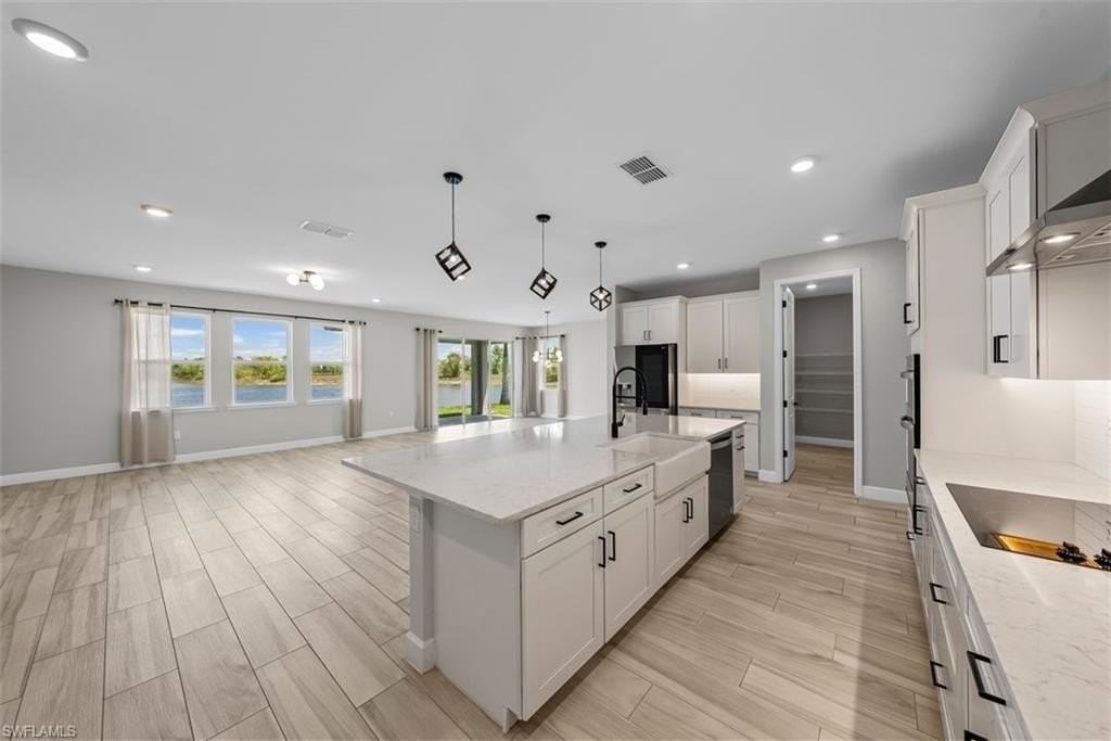 2038 Grove Dr - Photo 2 of 31