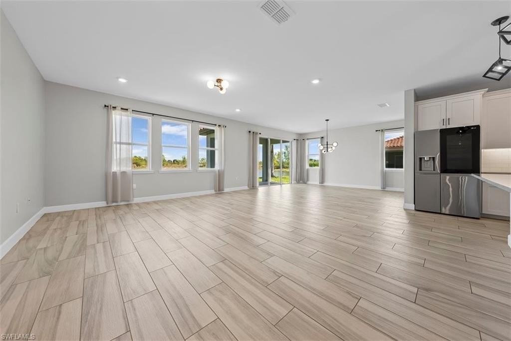 2038 Grove Dr - Photo 6 of 31