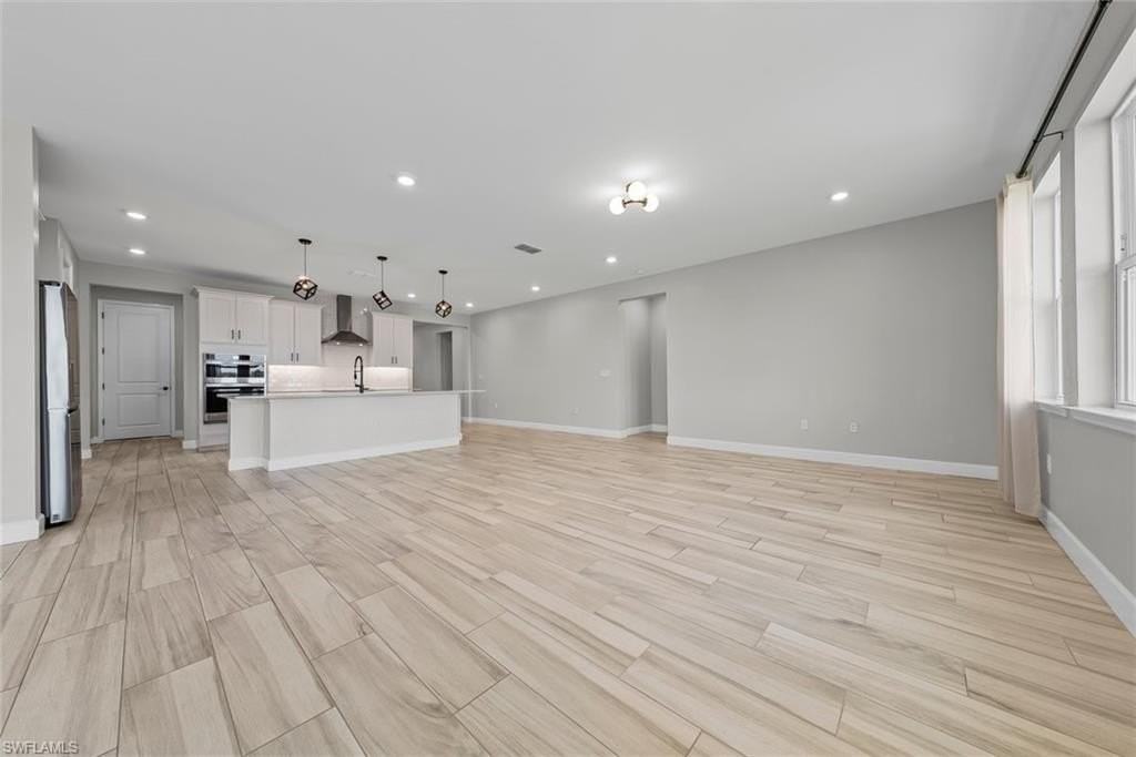 2038 Grove Dr - Photo 7 of 31