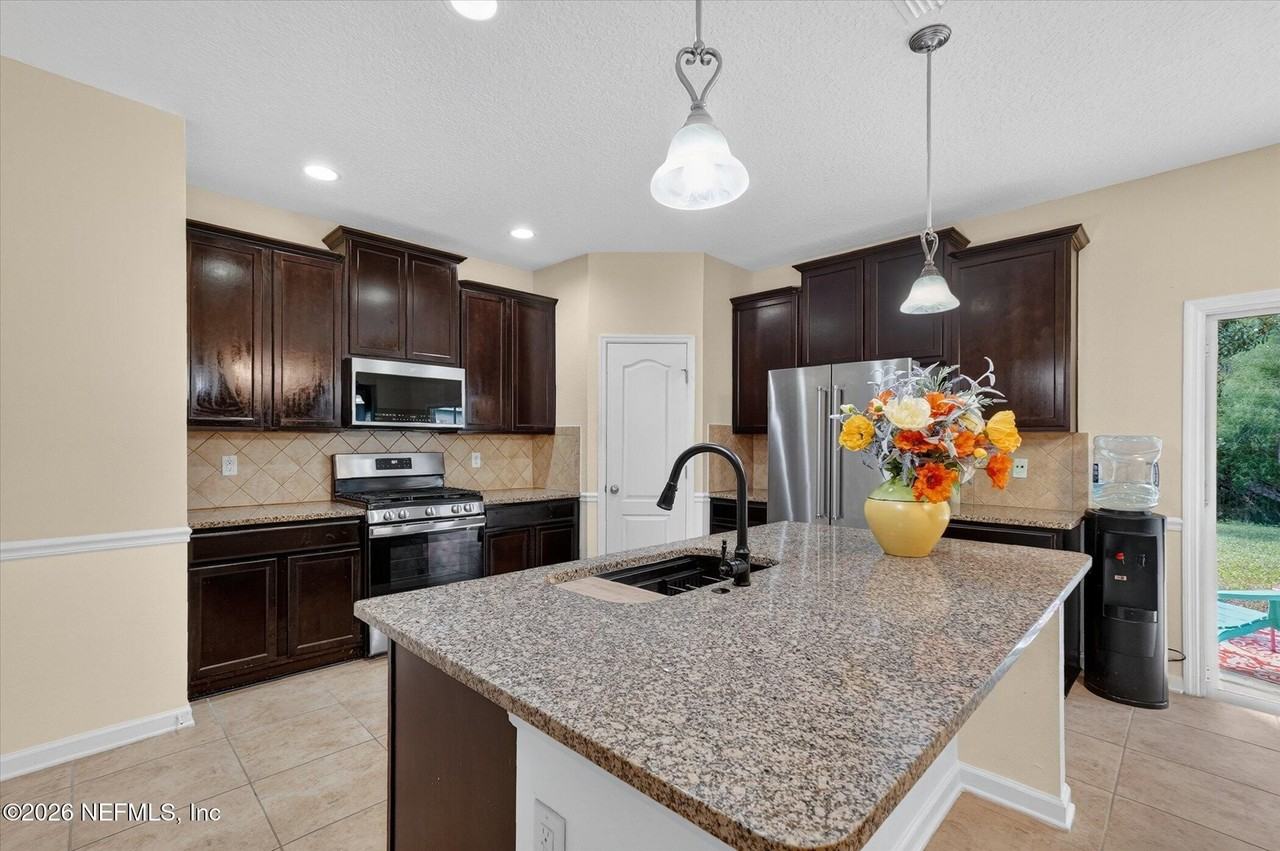 81 Vestavia Ct - Photo 5 of 50