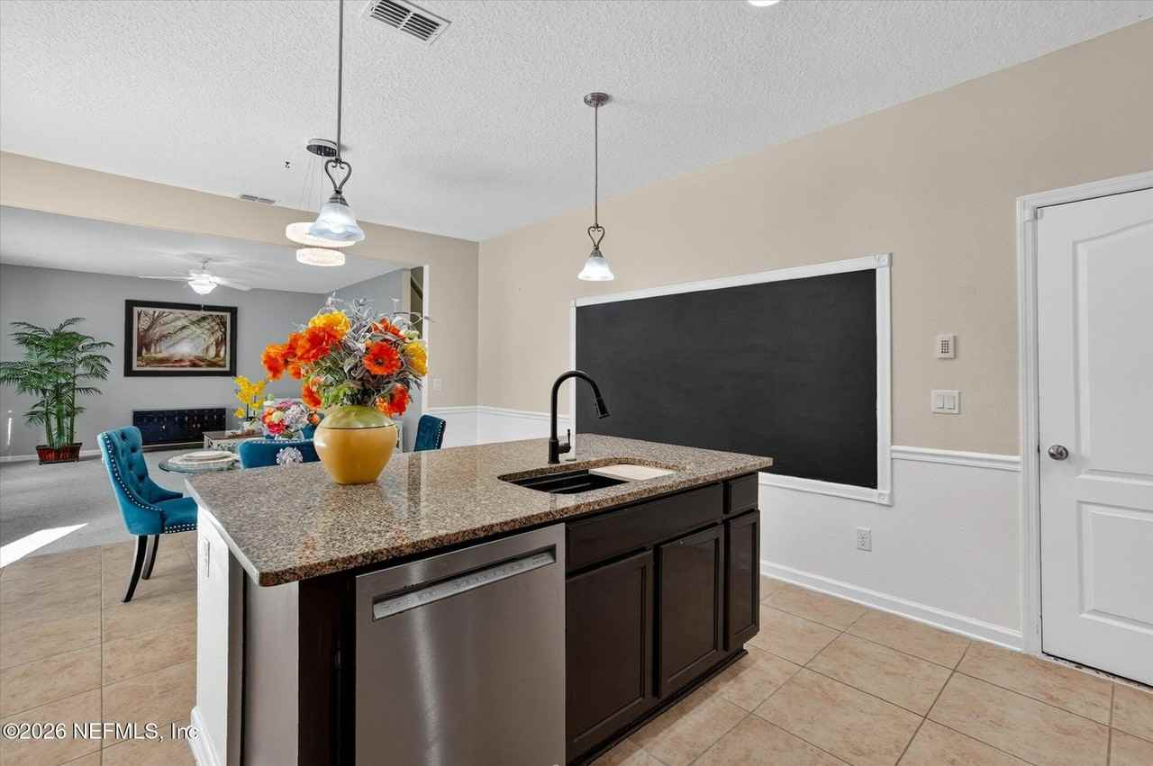 81 Vestavia Ct - Photo 7 of 50
