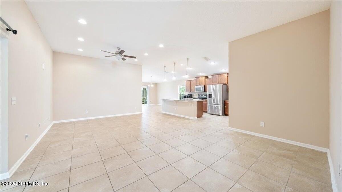 16050 Dowing Creek Dr - Photo 3 of 38