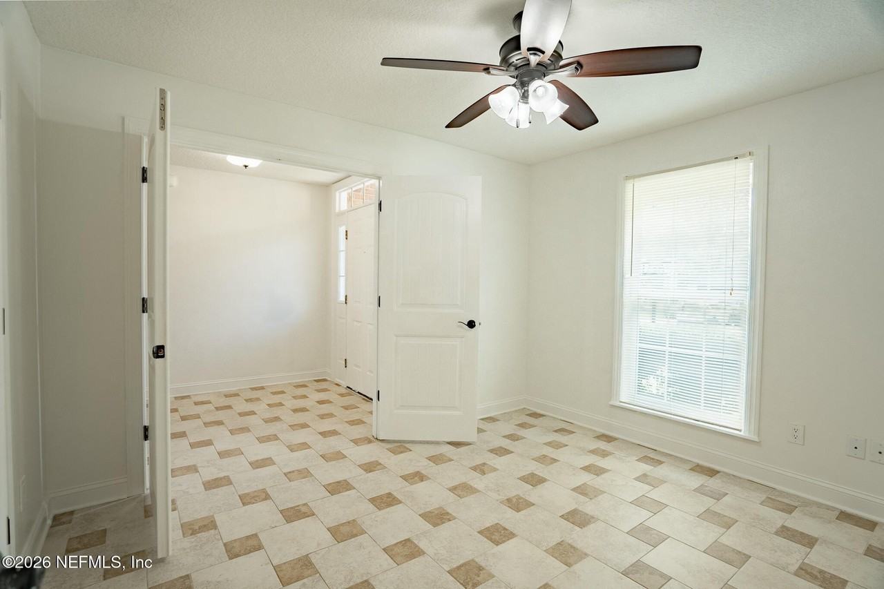 10355 Shelby Creek Rd S - Photo 5 of 27