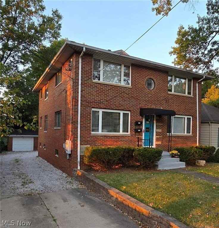 617 E Robinson Ave - Photo 2 of 13