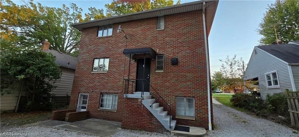 617 E Robinson Ave - Photo 3 of 13