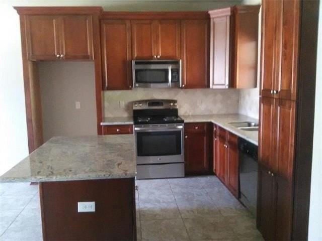 128 Village Oaks Blvd - Photo 3 of 9