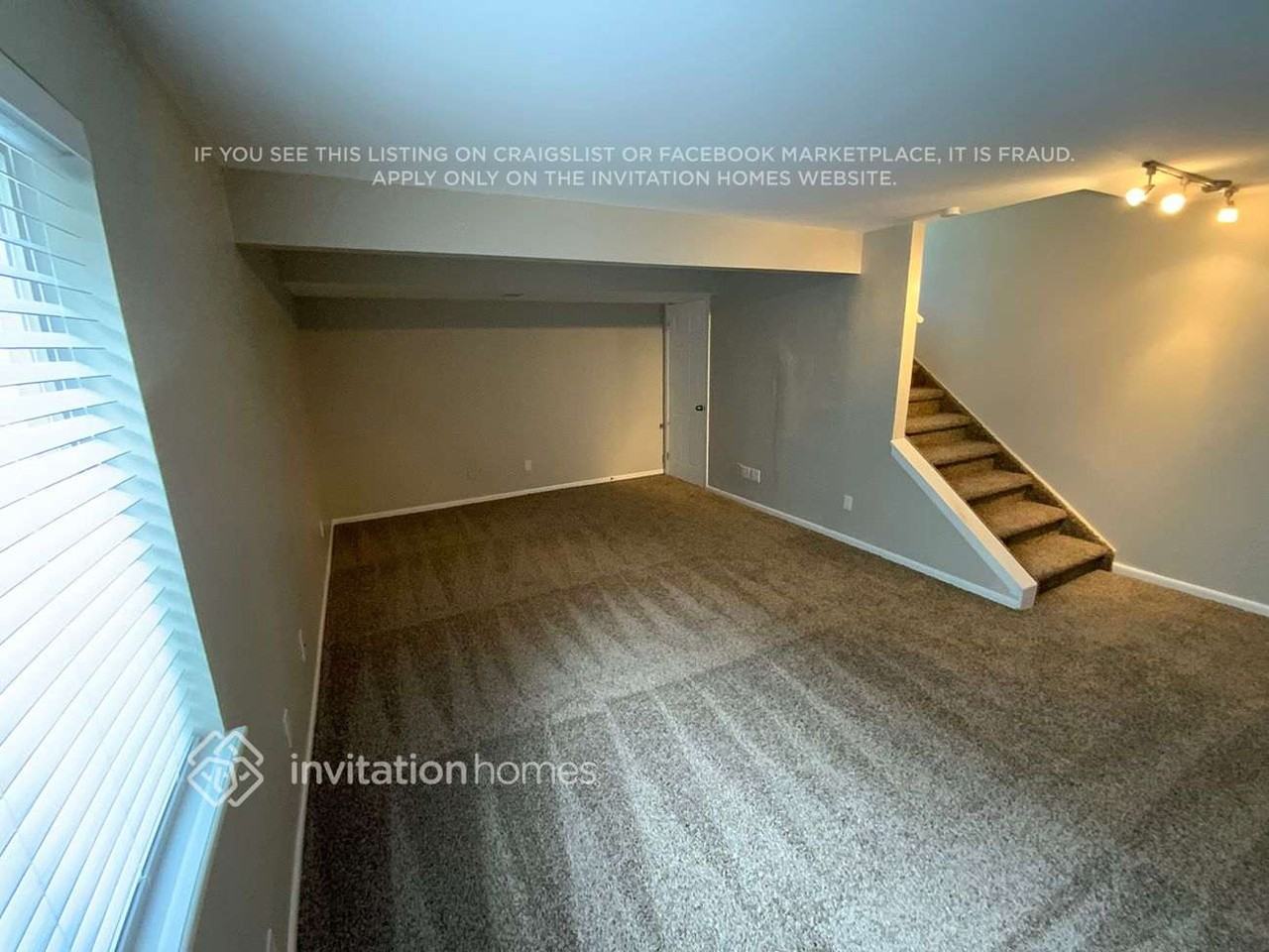 5558 S Ireland Way - Photo 5 of 11