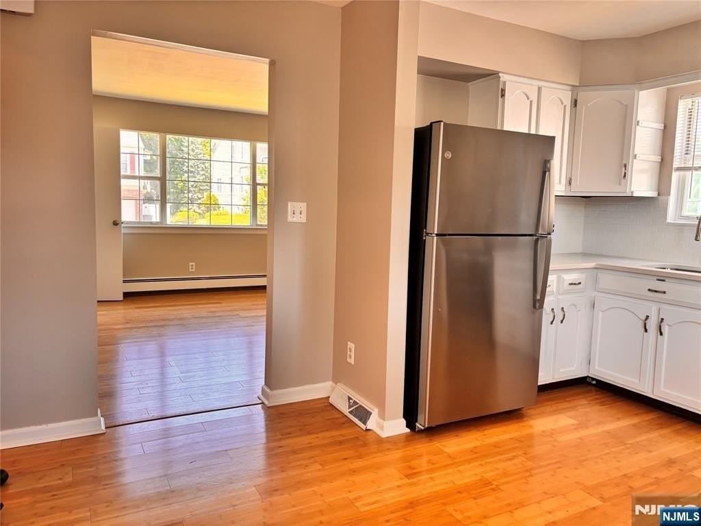 21 Wanamaker Ave #1stFL - Photo 4 of 13
