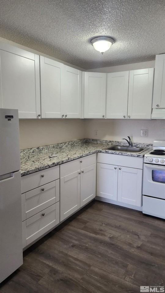 3300 Imperial Way - Photo 5 of 14