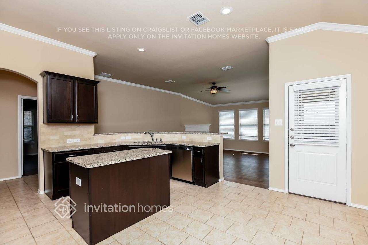 14320 Broomstick Rd - Photo 5 of 17
