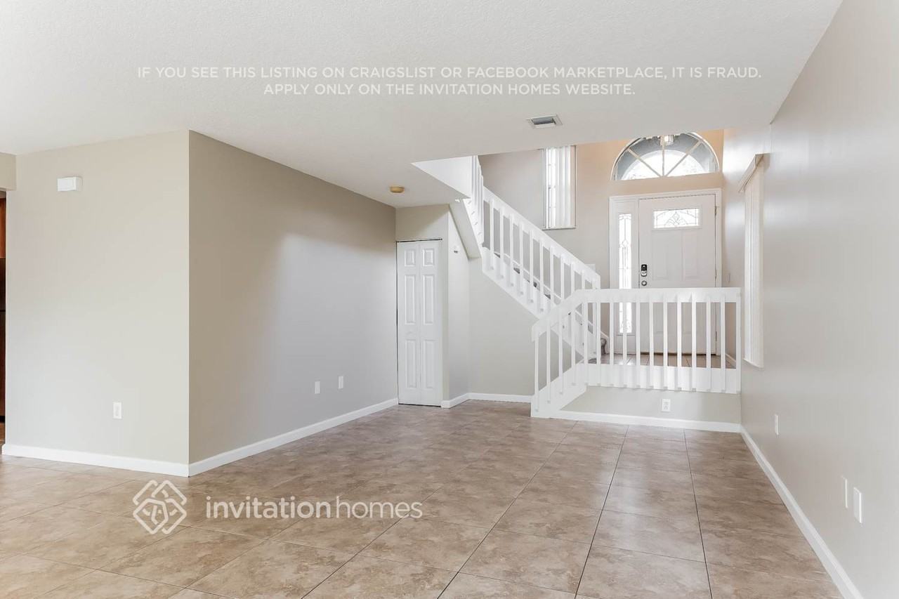 11766 Nw 1st St - Photo 2 of 18