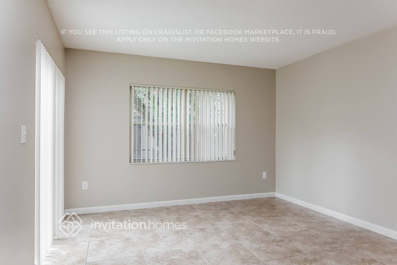 11766 Nw 1st St - Photo 5 of 18