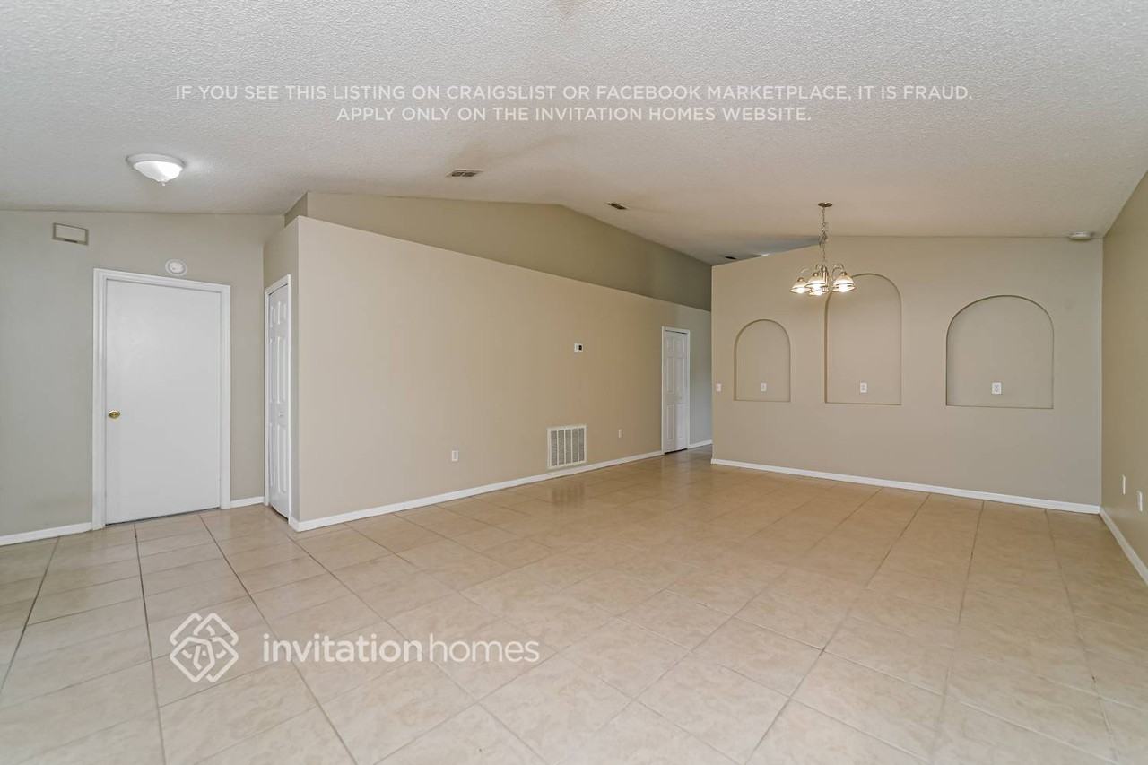 4860 Preserve Blvd - Photo 3 of 17